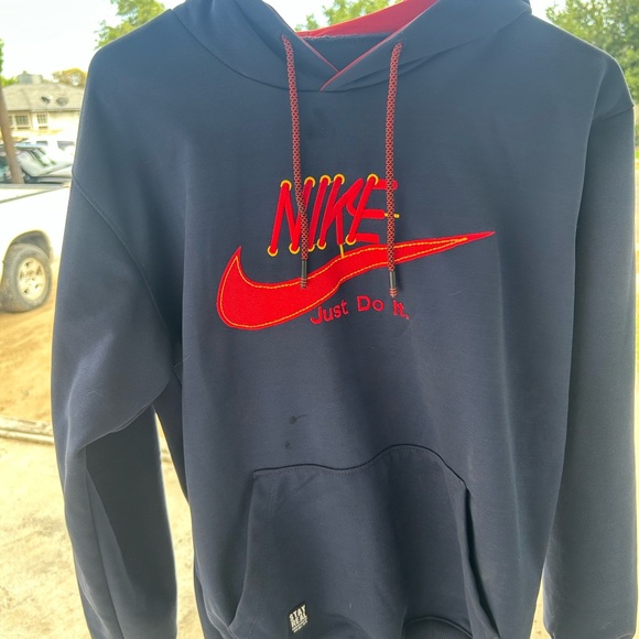Nike Men's Black Hoodie - Picture 1 of 1